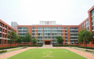 上饶私立华龙小学的教育质量和环境如何？