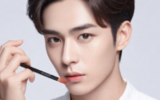 男生怎么化妆（男生怎么化妆简单又帅）