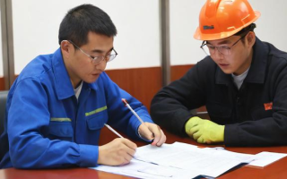 如何考取水电工证书？
