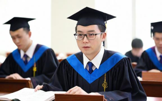 研究生进复试人数有何特点？