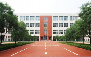 南坪中学的教育质量如何？