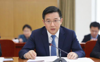 国考C语言考试中常见的题目类型包括选择题、填空题、改错题和编程题。以下是生成的一个标题，旨在帮助考生更好地准备这些题型，，国考C语言备考攻略，全面解析选择题、填空题、改错题与编程题，涵盖了国考C语言考试中所有常见的题目类型，强调了备考攻略和全面解析，意在吸引正在准备国考C语言考试的考生，帮助他们更好地理解和掌握各种题型。