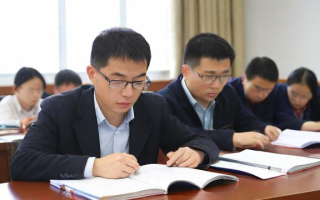 国考报名人数查询，如何快速了解各岗位报考情况？