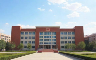 西宁二中的师资力量如何？老中青结合的教学团队解析