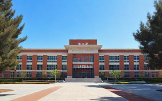 北京8中学怎么样
