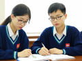如何报名参加在职研究生课程？