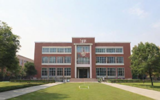 武汉第十七中学教学质量、师资及校园环境如何？