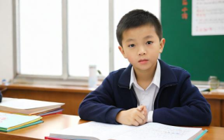 小学语文教师怎么样（小学语文教师怎么样工作）