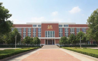 扬州市新华中学是四星级高中吗？办学特色与教学质量解析