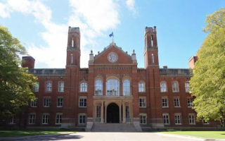 纽约大学研究生学费多少？