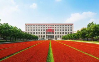西华师大语文研究生如何培养人文菁英？