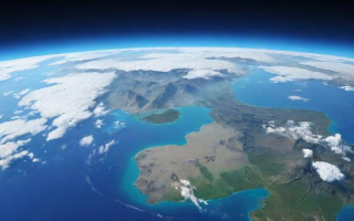 我国季风区地势特征如何影响气候与农业？