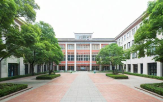 南京秦淮高中怎么样，南京秦淮高中的教学质量和校园环境如何？