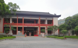 贵州大学美术系教学实力、学科特色及就业前景如何？