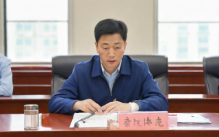 国考省内，国考省内，如何应对地方特色与全国统一标准的平衡挑战？