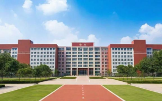 花都黄冈中学的办学实力与特色有哪些？