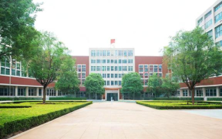 余杭高中的教学质量和校园环境究竟如何？