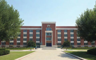 石家庄市第十八中学办学特色、教学质量及校园环境如何？