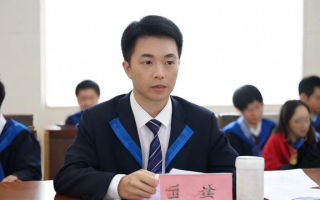 考上研究生后改名，背后有何特殊原因或考量？