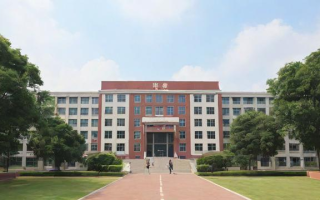 广州市第十七中学办学质量、师资及校园文化如何？