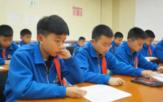 明德中学实验班教学质量和特色如何？