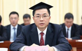 研究生中期报告范文包含哪些关键内容？