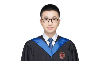 黄煜是谁？他的研究生经历有何独特之处？