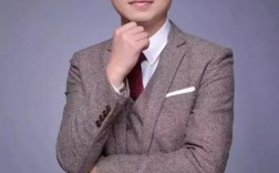 朱伟与何凯文，英语备考选谁更合适？