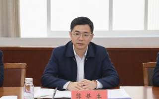 直白风格，- 安徽中考45套卷质量究竟如何？，- 安徽中考45套卷到底好不好呢？，引导探究风格，- 安徽中考45套卷，其价值与难度怎样？，- 安徽中考45套卷，对备考作用大不大？