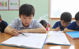 如何进行四六级考试的报名？
