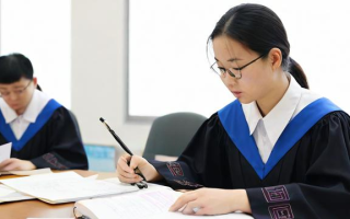 研究生暑期工作汇报怎么写？高效总结技巧分享