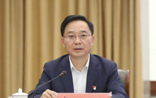 戚业国教授的教学与研究实力如何？