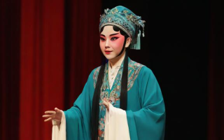 研究生戏剧影视文学如何实现艺术与学术的深度交融？