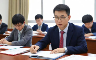 国考报名人数怎么看？