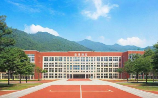 白山中学究竟怎么样？