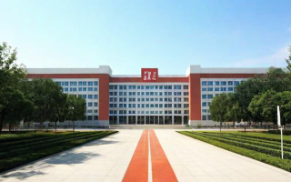 沈阳三十八中学的教学质量和校园环境如何？