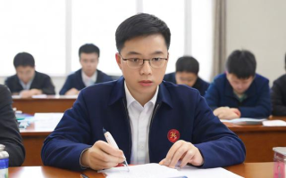 研究生报名应届生是