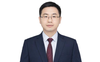 何志标研究生的研究方向和成果是什么？