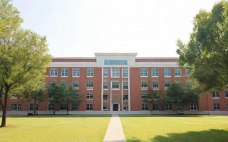 研究生学校缩招
