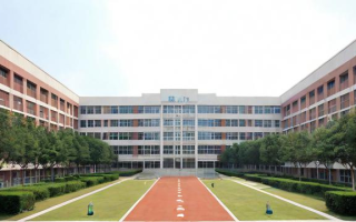 广东省实验中学的教学质量和校园环境究竟如何？