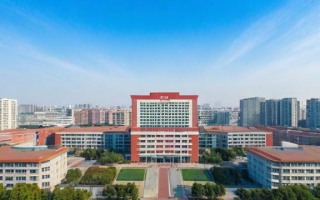 国考折线图揭示了哪些关键趋势？