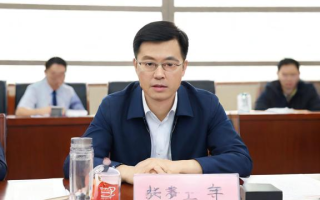 一、侧重考试内容方面，萧中自主招生考题难不难？都考些啥内容呀？，萧中自主招生考什么？难度系数咋样呢？，萧中自主招生，考试内容是啥，难度大不大？，二、侧重报考相关方面，想报萧中自主招生，有啥条件？竞争激烈不？，萧中自主招生，报考要求是啥？好报吗？，打算报萧中自主招生，报考流程复杂不？，三、综合方面，萧中自主招生究竟怎么样？值得去考不？，萧中自主招生如何？整体情况怎样呢？，萧中自主招生咋样？优势劣势在哪呀？
