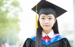 初中毕业后，是继续升学还是选择就业，该如何抉择？
