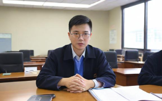 研究生应聘本科生岗位