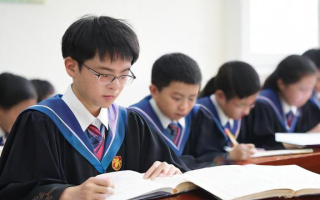 研究生英语几个学期