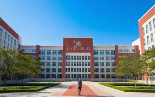 青岛6中是否值得推荐？