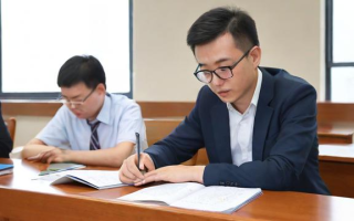 国考常情，为何每年仍有大量考生挤破头？