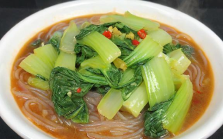 如何制作美味的扁粉菜？