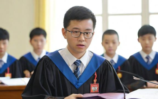 研究生历年招生人数有何变化趋势？