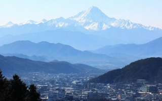 苍山十中怎么样